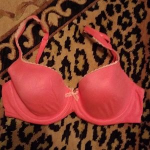 Pink Victoria's Secret bra 34d very lightly worn